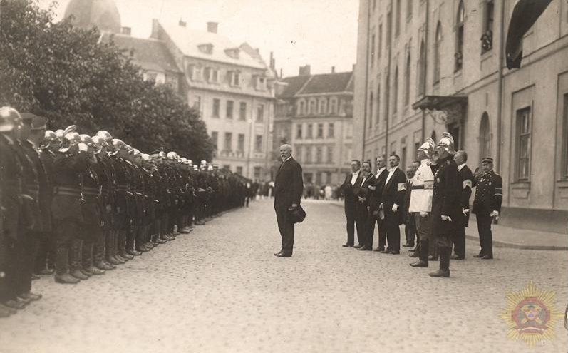 Latvijas Bankas kolekcijas monēta Latvijas ugunsdzēsība